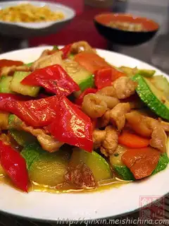 stir-fried chicken breast with zucchini