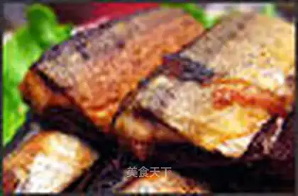 Dry fried saury