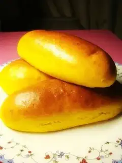 Grape bean paste and pumpkin bread