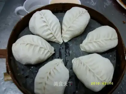 Radish steamed buns