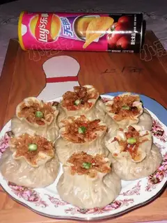 Mushrooms, meat, glutinous rice loaf, roasted meat