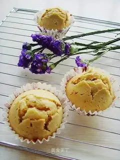 Peanut butter muffin