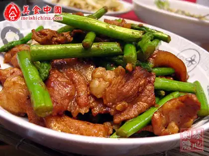 stir-fried asparagus with pork belly