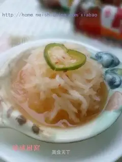 Appetitive shredded radish