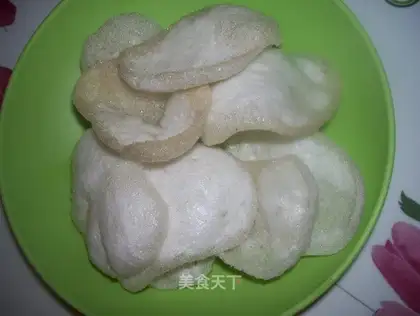 Fried shrimp slices and shrimp balls