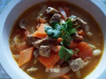 Tomato beef soup
