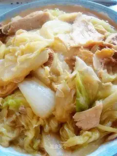 Chicken hand-shredded cabbage