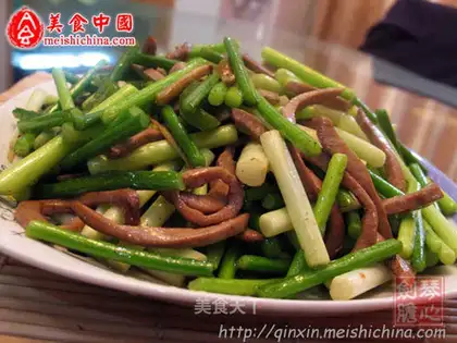 stir-fried pork loin with garlic sprouts