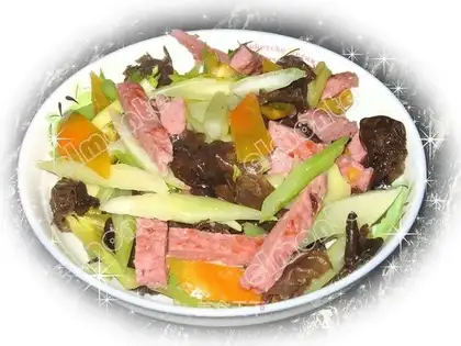 stir-fried fungus with celery