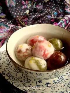 Fancy glutinous rice balls
