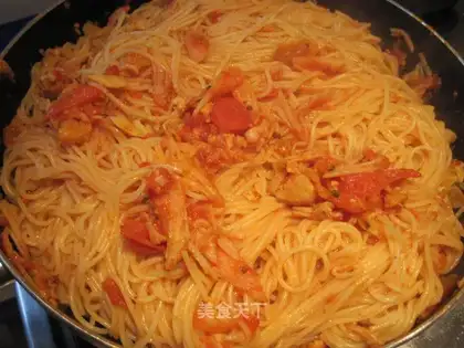 Stewed Spaghetti with Seafood