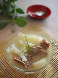 Stewed pork ribs with yam