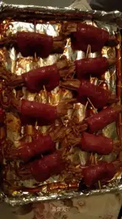 Boiled bacon pins