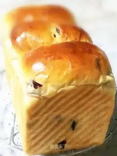 Cranberry toast