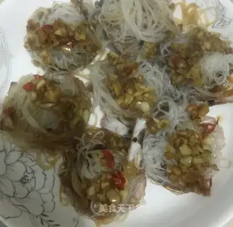 A garlic fan scallop