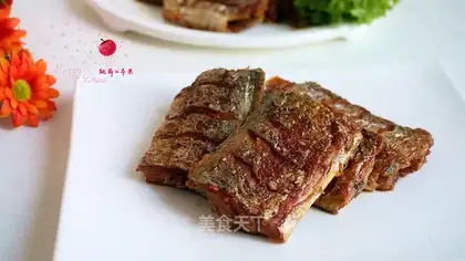 Red-fried fish
