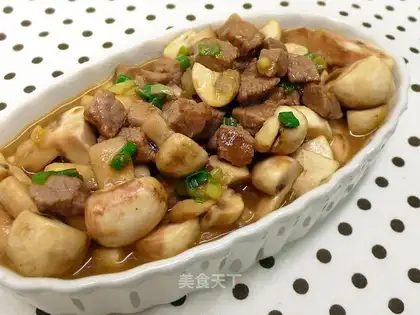 Cream mushroom steak