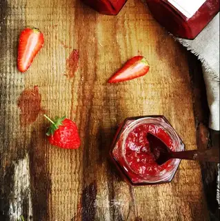Strawberry sauce