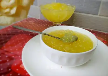 Pineapple jam simili