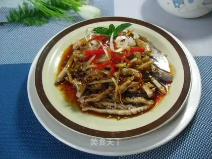 A red oil belly