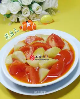 Tomatoes are cooking at night