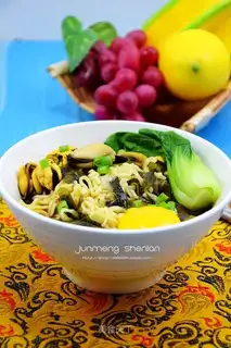 Seafood noodles