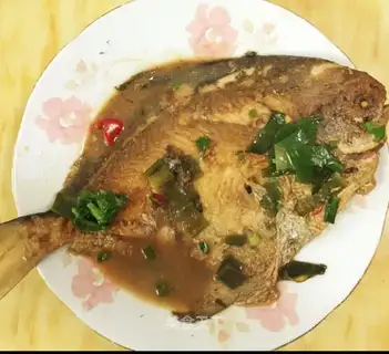 Red-burned mackerel
