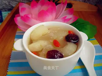 The silver ear soup