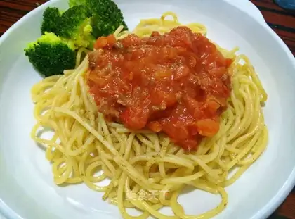 Classic pasta of meat sauce