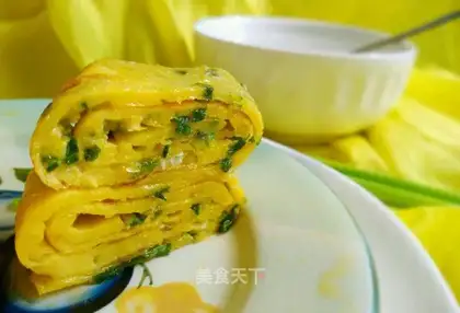 Onion egg rolls