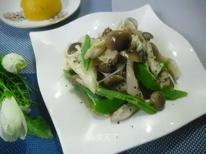Lemon juice with mushrooms