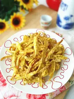 Dried almond mushrooms