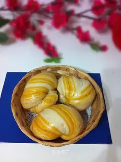 ♪ The rolls ♪