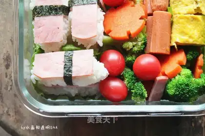 It's full of lunch