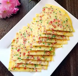 Bacon onion eggcake
