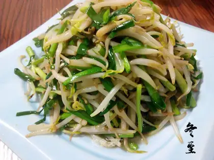 Green bean sprouts