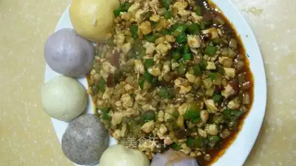 The smell of fish and rice