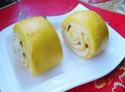 Slice and silver rolls