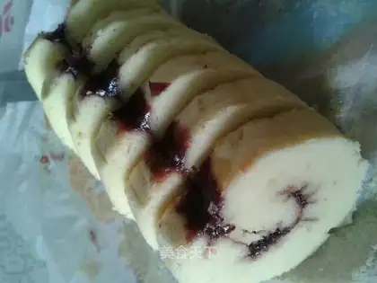 Blueberry roll
