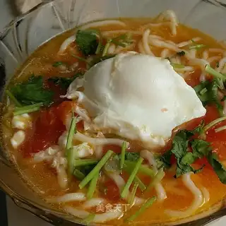 Tomato bag of egg noodles