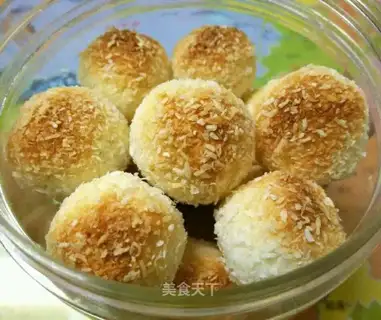 Protein coconut ball