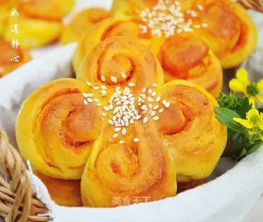 Pumpkin bread