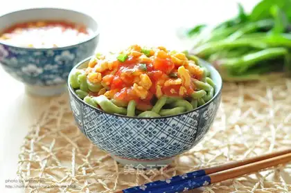 Tomato omelet noodles