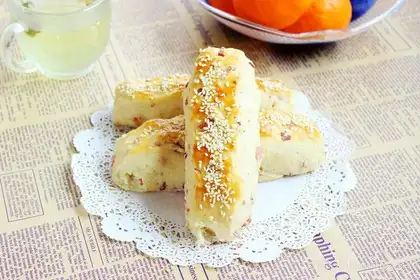 Bacon cheese bread