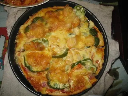 Bacon shrimp pizza
