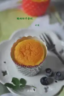 Sour cream cake