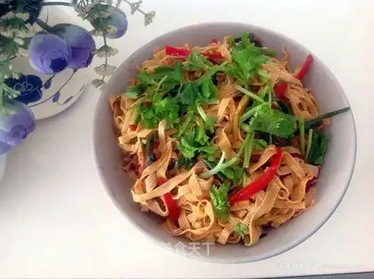 Red oil, bean skin