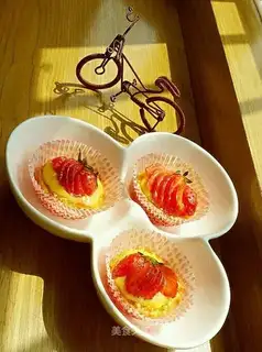 Lemonade Strawberry Tower