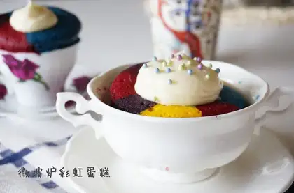 Five-minute microwave rainbow cake