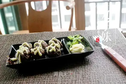 Black pepper salad pills